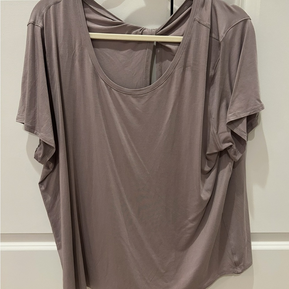 Lululemon Twist back top